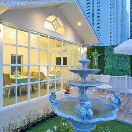 Mali @Silom Boutique Hotel Бангкок Екстер'єр фото