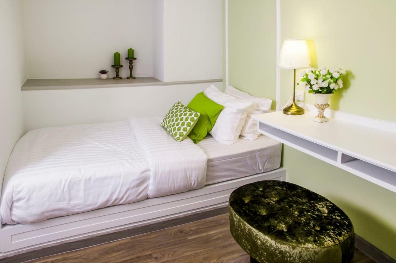 Mali @Silom Boutique Hotel Бангкок Екстер'єр фото